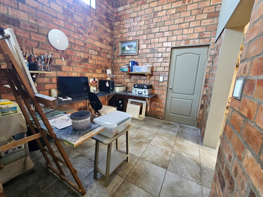 3 Bedroom Property for Sale in Stilbaai Wes Western Cape